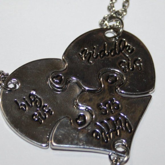 Big, Middle and Lil Sis heart puzzle necklace set (3) - Picture 1 of 5